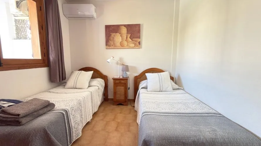 Apartamento de 2 dormitorios en Villamartin, Spain No. 2172 № 2