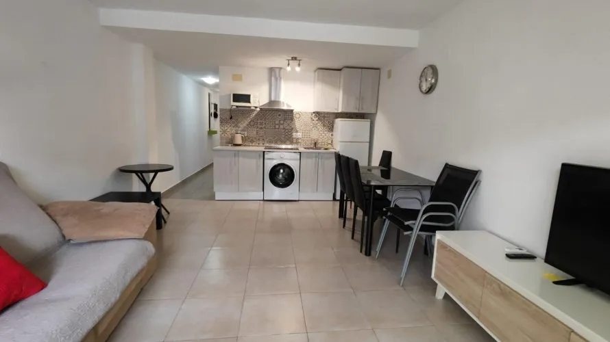 Apartamento de 1 dormitorio en Torrevieja, Spain No. 2130 № 2