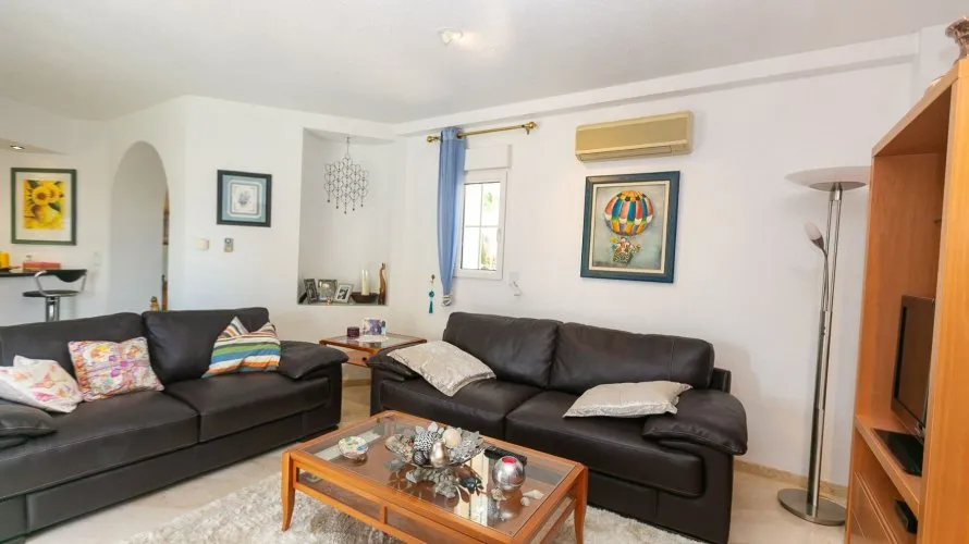 Villa de 194m² en Alicante, Spain No. 1360 № 10