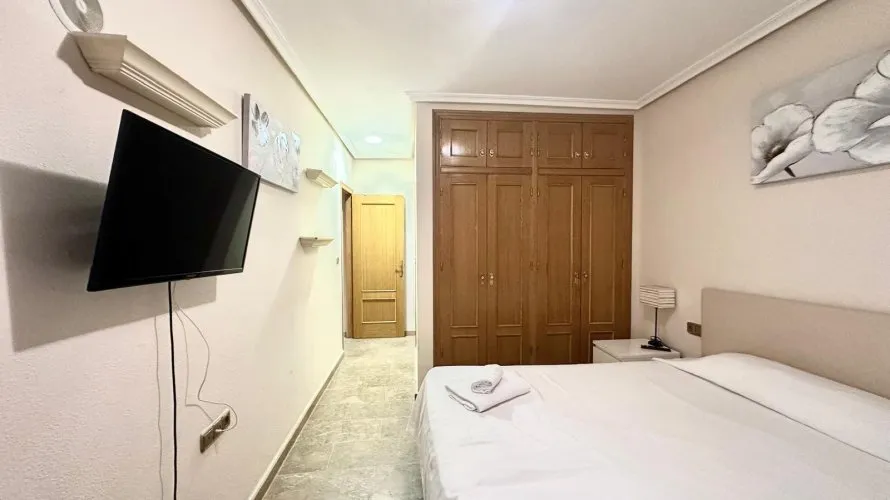 Apartamento de 3 dormitorios en Torrevieja, Spain No. 1118 № 3