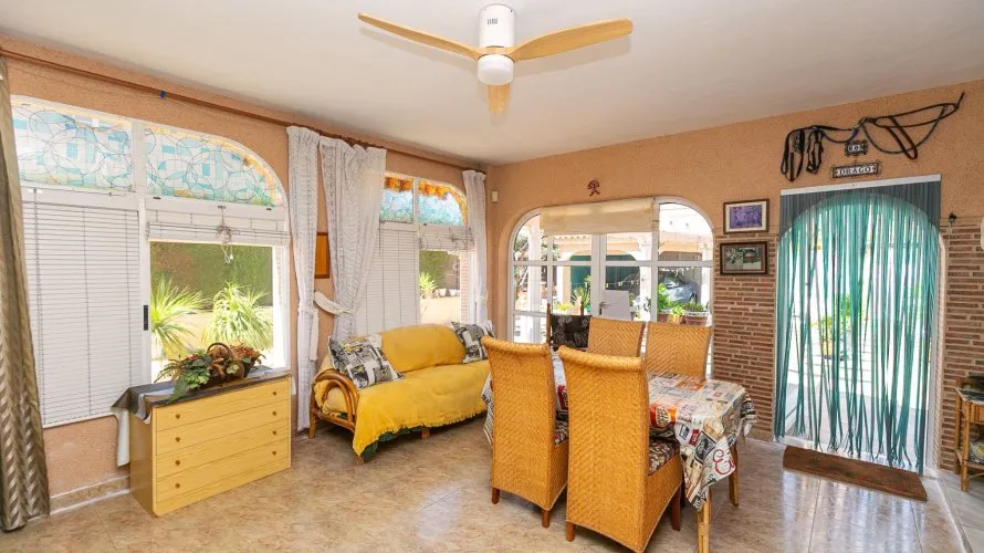 Villa de 158m² en Cabo Roig, Spain No. 1166 № 15