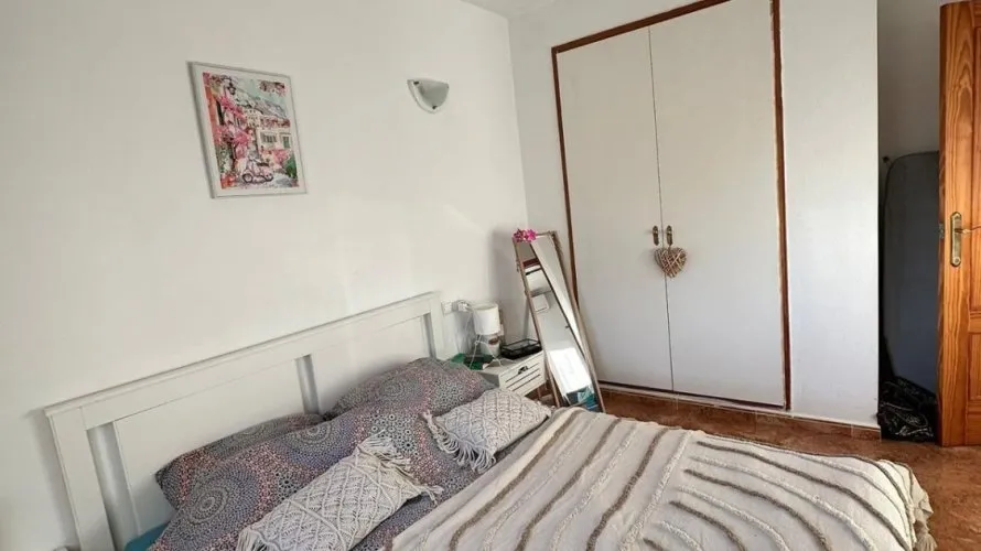 Apartamento de 1 dormitorio en Torrevieja, Spain No. 2135 № 18