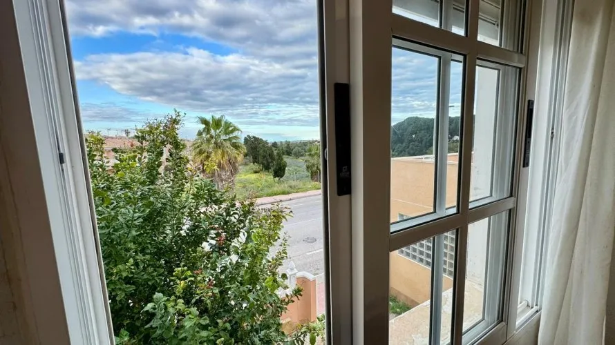 Apartamento de 3 dormitorios en Torrevieja, Spain No. 1031 № 10