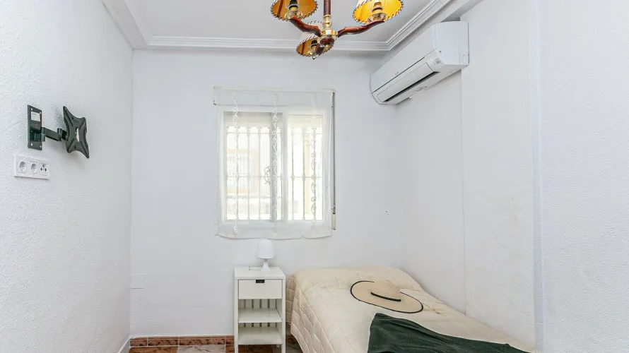 Apartamento de 74m² en Playa Flamenca II, Spain No. 1083 № 14