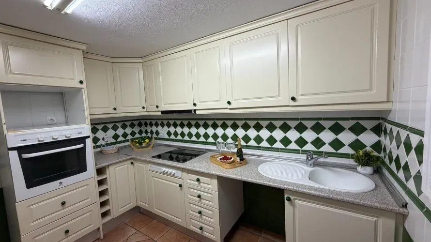 Apartamento de 2 dormitorios en Alicante, Spain No. 1163 № 20