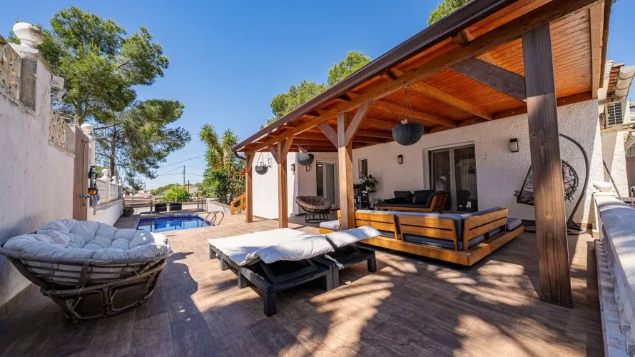 Villa de 192m² en Pinar De Campoverde, Spain No. 1144 № 1