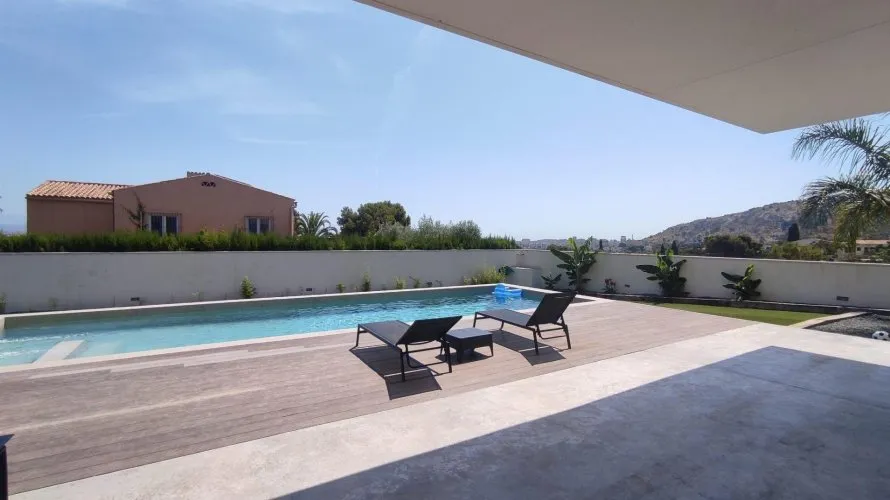 Villa de 5 dormitorios en Alicante, Spain No. 1983 № 5