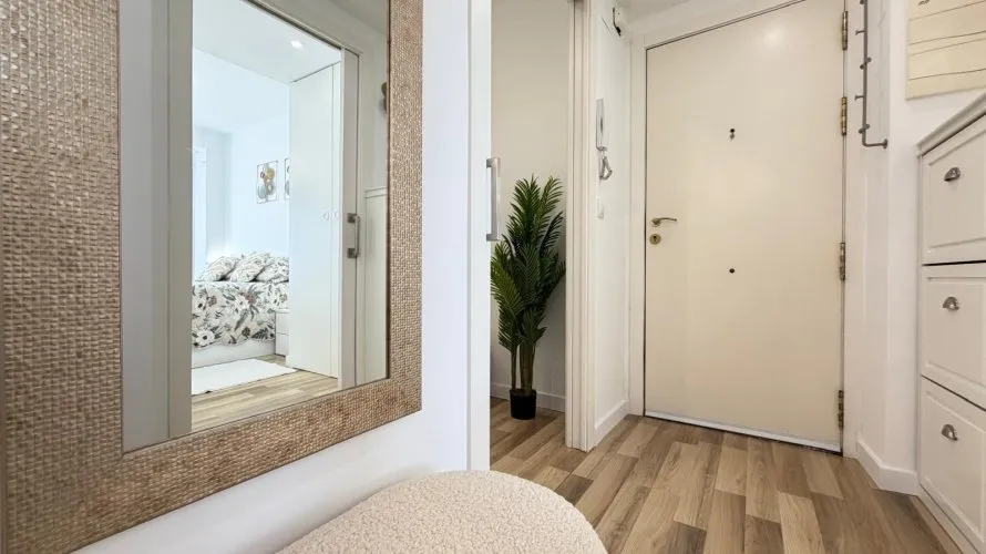 Apartamento de 3 dormitorios en Torrevieja, Spain No. 1042 № 1