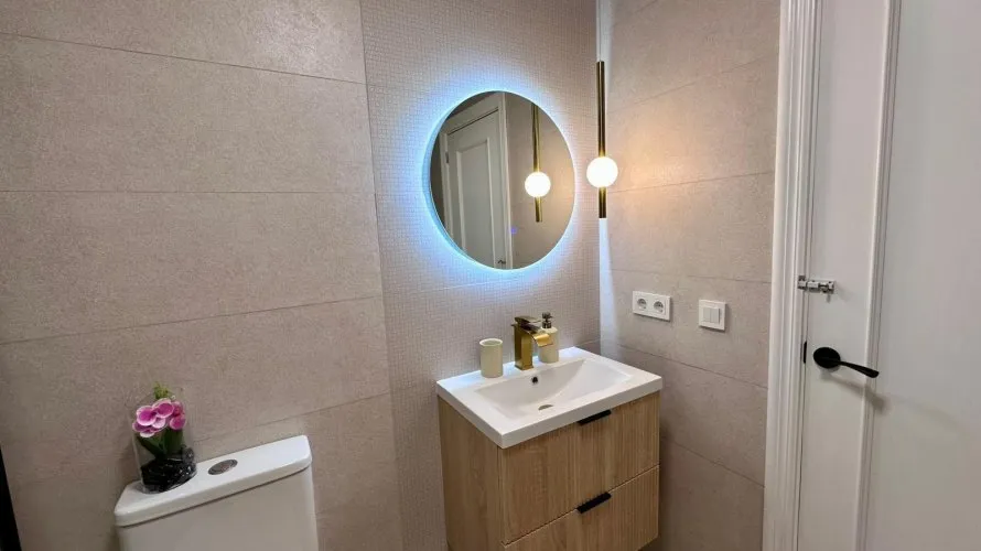Apartamento de 2 dormitorios en Torrevieja, Spain No. 1995 № 18