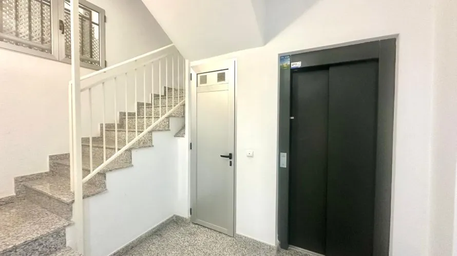 Apartamento de 2 dormitorios en La Mata, Spain No. 975 № 4