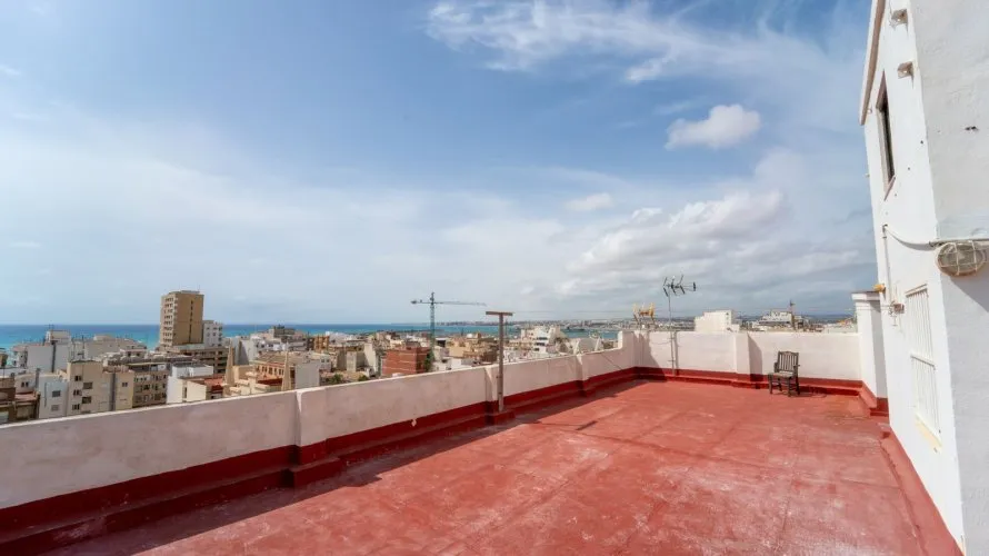 Apartamento de 102m² en Torrevieja, Spain No. 1964 № 2