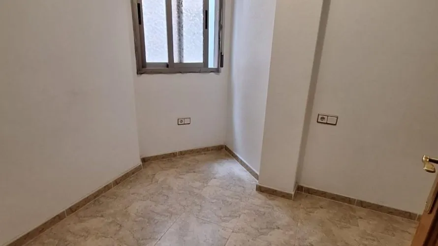 Apartamento de 2 dormitorios en Torrevieja, Spain No. 2043 № 9