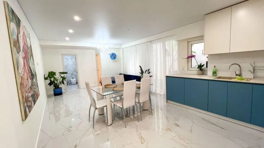 Apartamento de 3 dormitorios en Valencia, Spain No. 1322