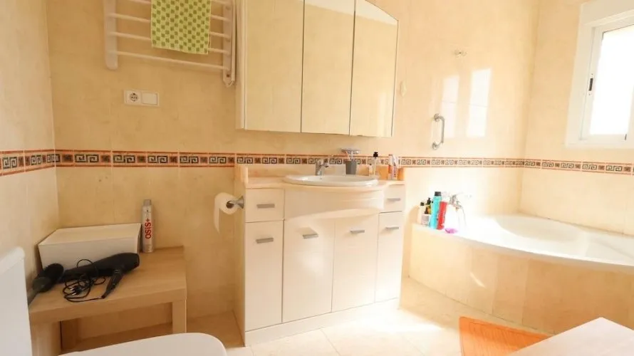 Сasa de 5 dormitorios en Ciudad Quesada, Spain No. 1402 № 18