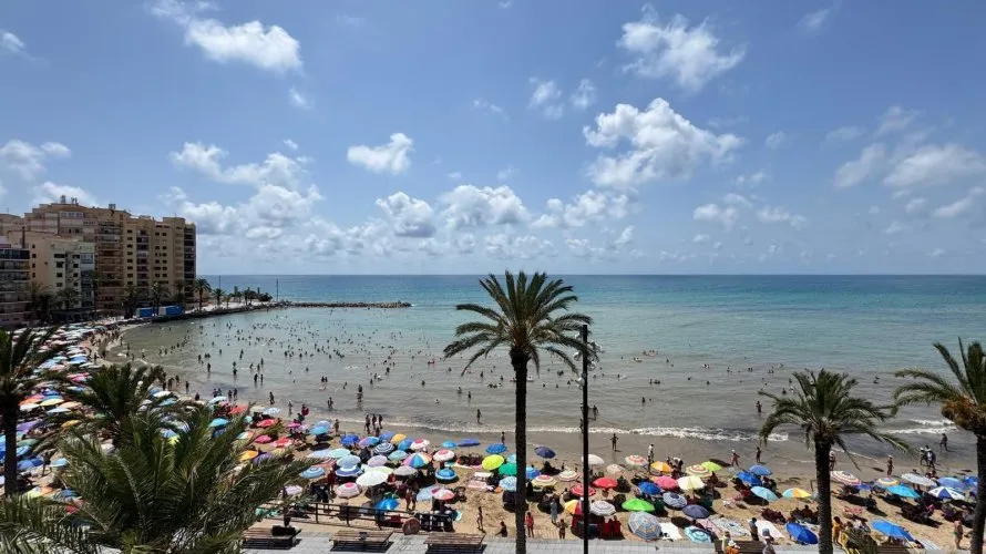 Apartamento de 3 dormitorios en Torrevieja, Spain No. 1323 № 16