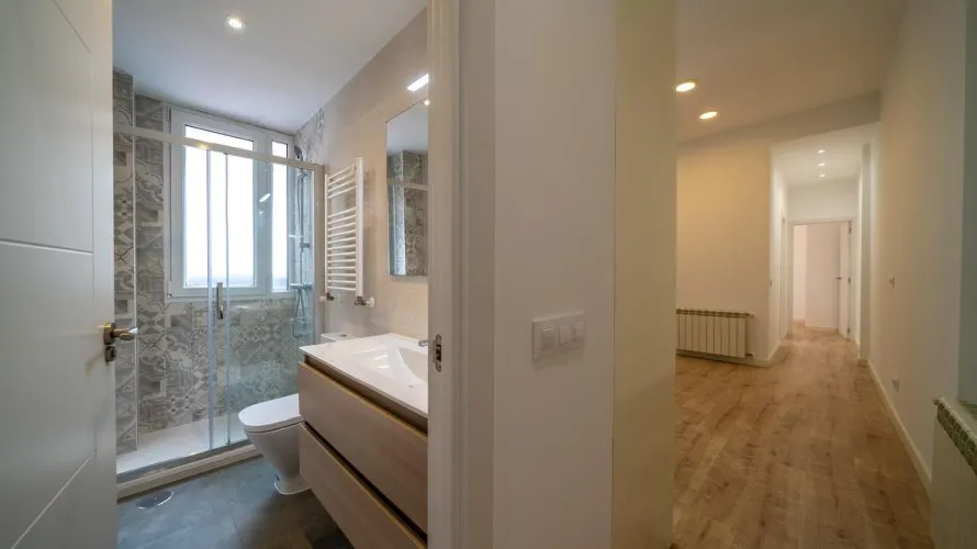 Apartamento de 2 dormitorios en Madrid, Spain No. 1087 № 4