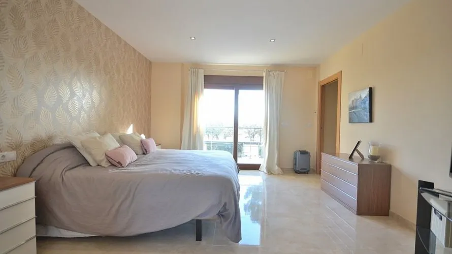 Apartamento de 5 dormitorios en Albacete, Spain No. 1247 № 10