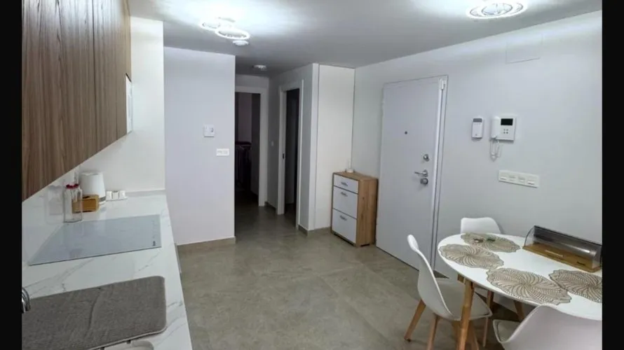 Apartamento de 1 dormitorio en Torrevieja, Spain No. 1103 № 1
