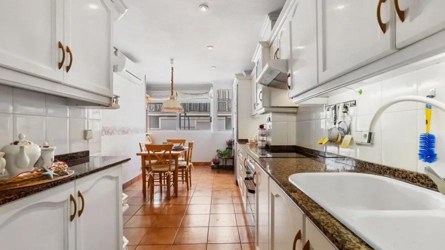 Apartamento de 128m² en Torrevieja, Spain No. 982 № 14