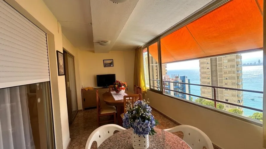 Apartamento de 3 dormitorios en Benidorm, Spain No. 1347 № 2