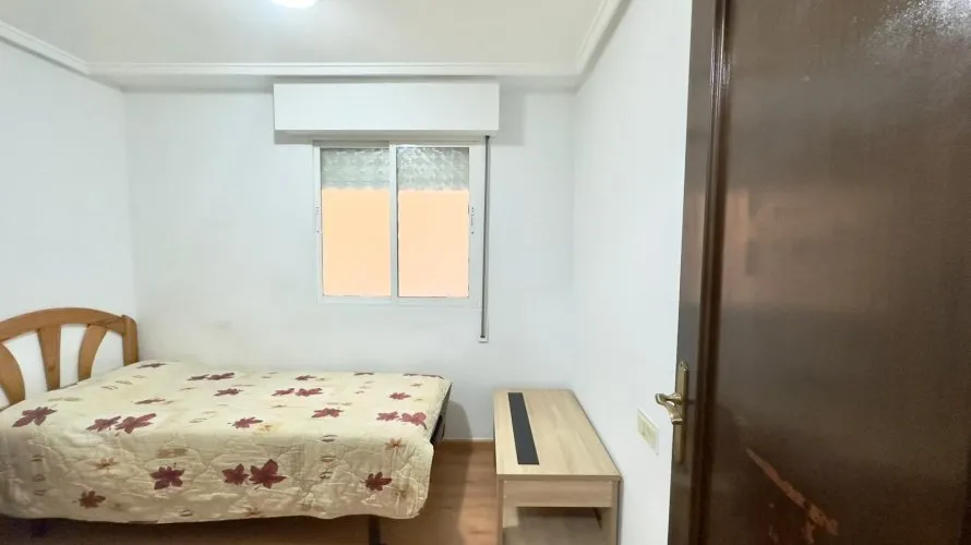 Apartamento de 2 dormitorios en Torrevieja, Spain No. 2121 № 12