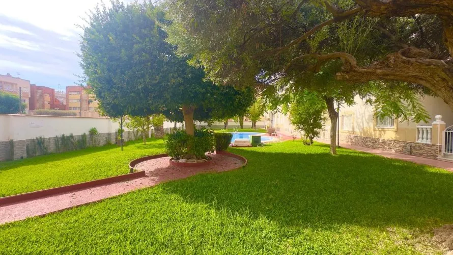 Ático de 69m² en Torrevieja, Spain No. 2125 № 1