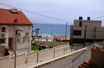 Сasa de 3 dormitorios en Cabo De Las Huertas, Spain No. 1240