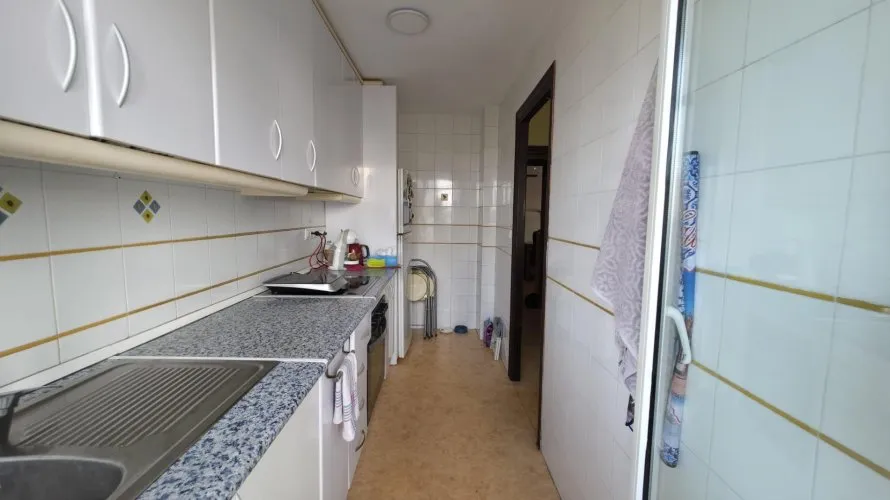 Apartamento de 3 dormitorios en Torrevieja, Spain No. 2250 № 2