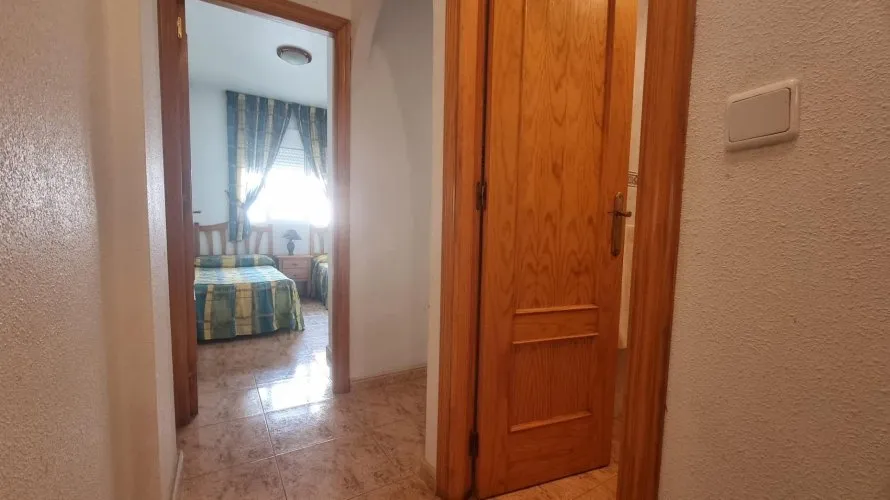 Apartamento de 2 dormitorios en Torrevieja, Spain No. 2054 № 10
