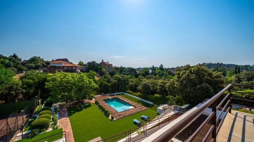 Apartamento de 8 dormitorios en Las Rozas de Madrid, Spain No. 2000 № 23