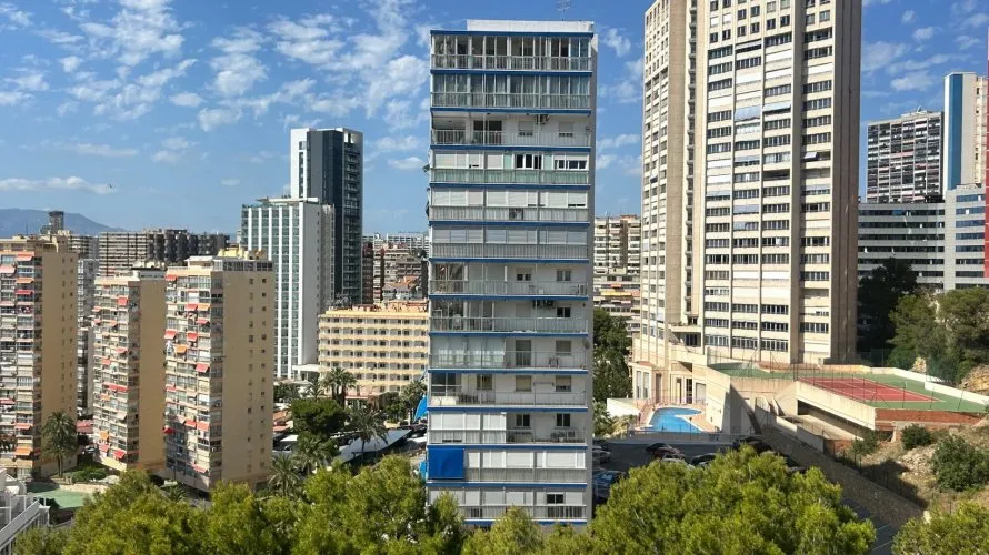 Apartamento de 3 dormitorios en Benidorm, Spain No. 1347 № 15