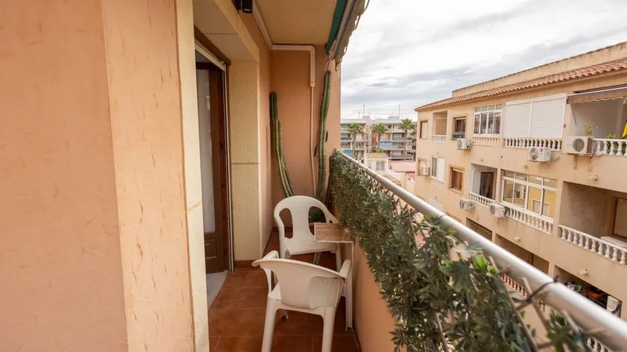 Apartamento de 89m² en Torrevieja, Spain No. 2232 № 1