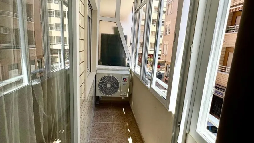 Apartamento de 2 dormitorios en Torrevieja, Spain No. 1151 № 1