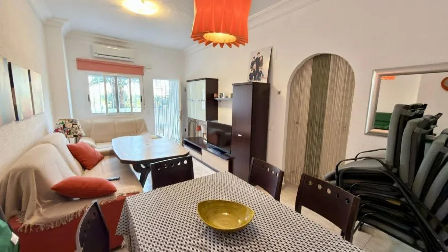 Apartamento de 2 dormitorios en Villajoyosa, Spain No. 1110 № 1