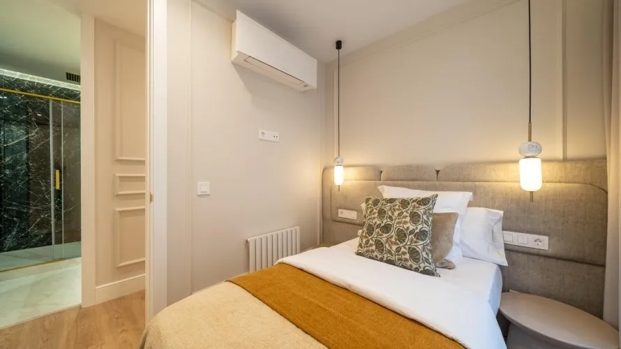 Apartamento de 3 dormitorios en Madrid, Spain No. 985 № 20