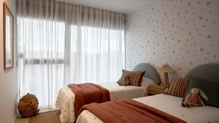Apartamento de 4 dormitorios en Alicante, Spain No. 1156 № 2