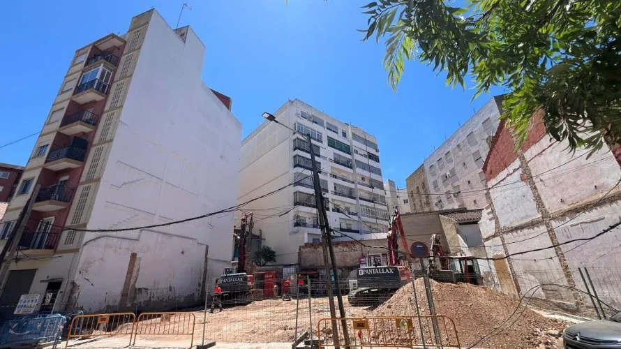 Apartamento de 2 dormitorios en Valencia, Spain No. 1141 № 2