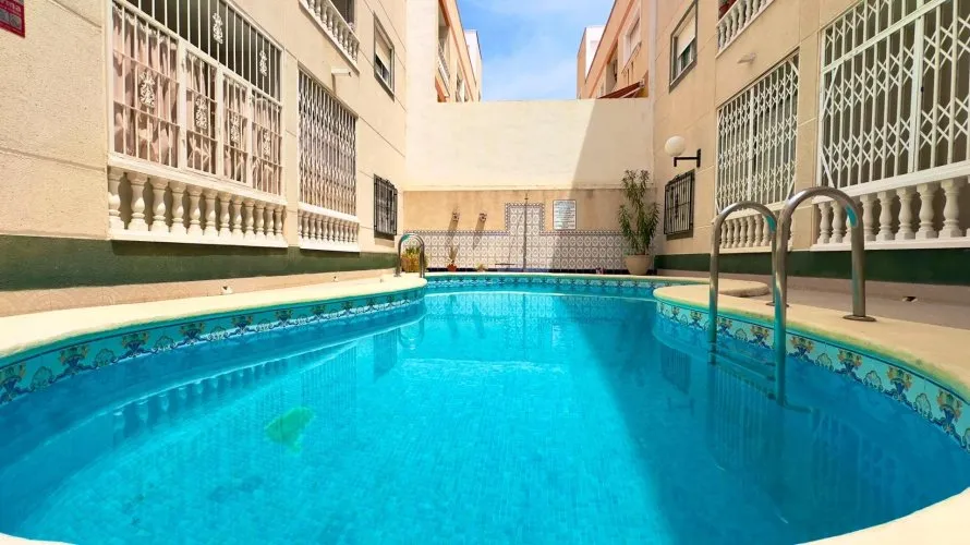Apartamento de 1 dormitorio en Torrevieja, Spain No. 2212 № 23