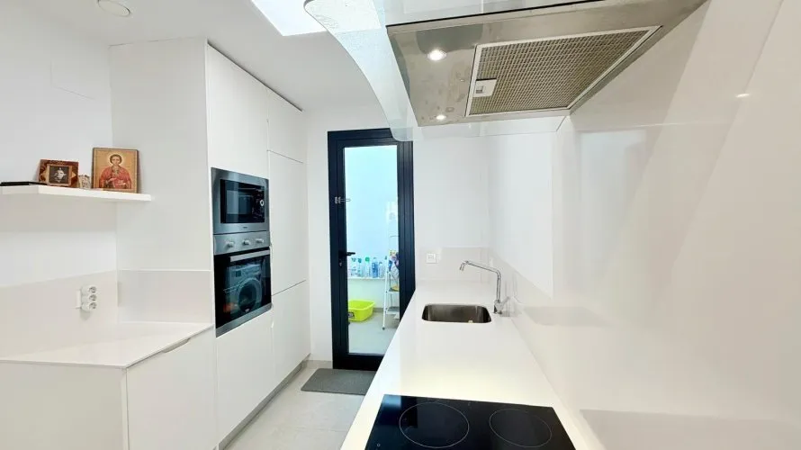 Apartamento de 3 dormitorios en La Florida, Spain No. 1038 № 15