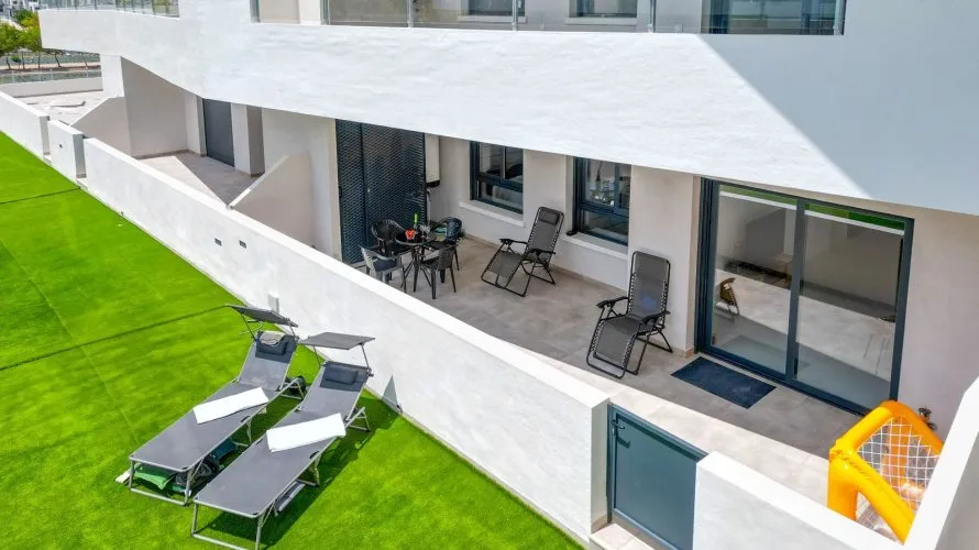 Apartamento de 75m² en San Miguel de Salinas, Spain No. 2010