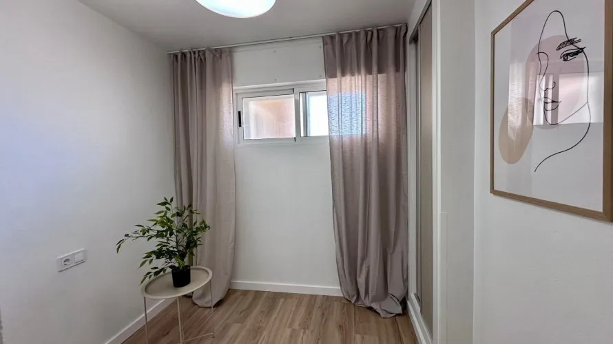 Apartamento de 2 dormitorios en Torrevieja, Spain No. 1438 № 8