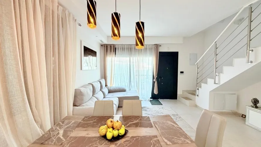 Apartamento de 3 dormitorios en La Florida, Spain No. 1038 № 9