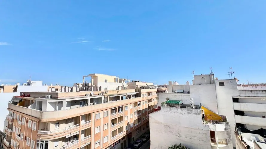 Ático de 1 dormitorio en Torrevieja, Spain No. 2131 № 11