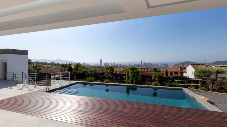 Villa de 5 dormitorios en Finestrat, Spain No. 1317 № 1