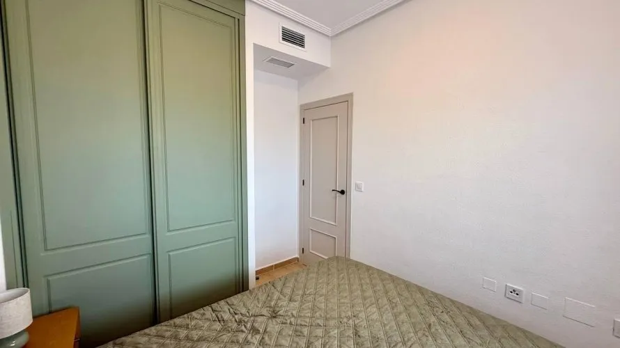 Apartamento de 3 dormitorios en Guardamar del Segura, Spain No. 1007 № 21