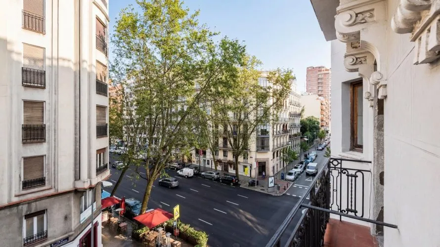Apartamento de 2 dormitorios en Madrid, Spain No. 1375 № 28