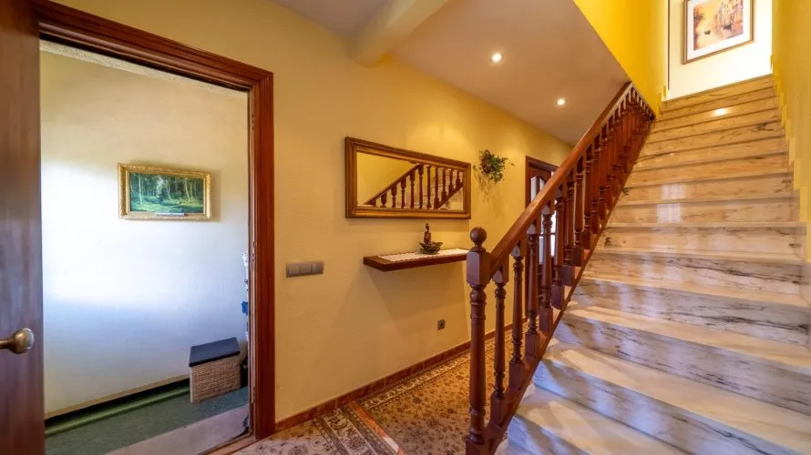 Apartamento de 5 dormitorios en San Martín de Valdeiglesias, Spain No. 1198 № 4
