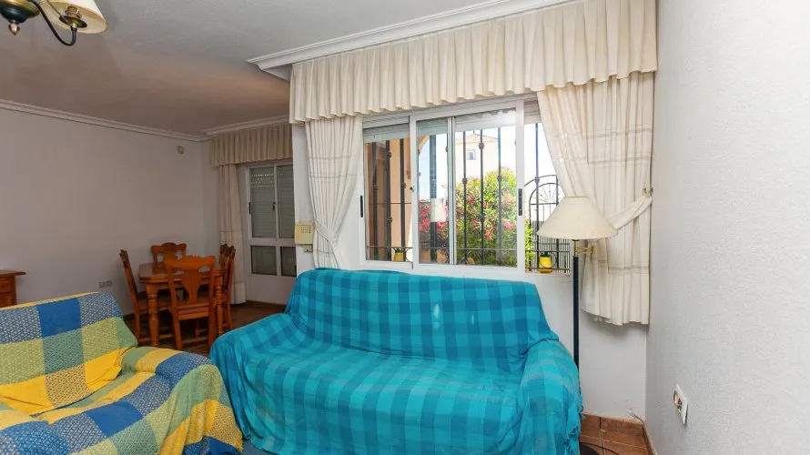 Сasa de 80m² en La Zenia, Spain No. 1359 № 2