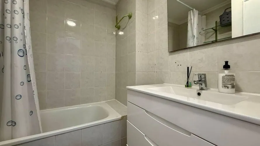 Apartamento de 2 dormitorios en Torrevieja, Spain No. 2083 № 7