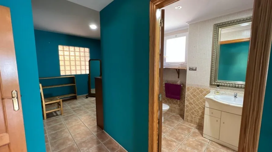 Apartamento de 170m² en Godelleta, Spain No. 1306 № 3